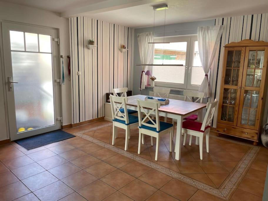 Ferienwohnung Zuhause Mit Aussicht Neustadt in Holstein Exterior foto