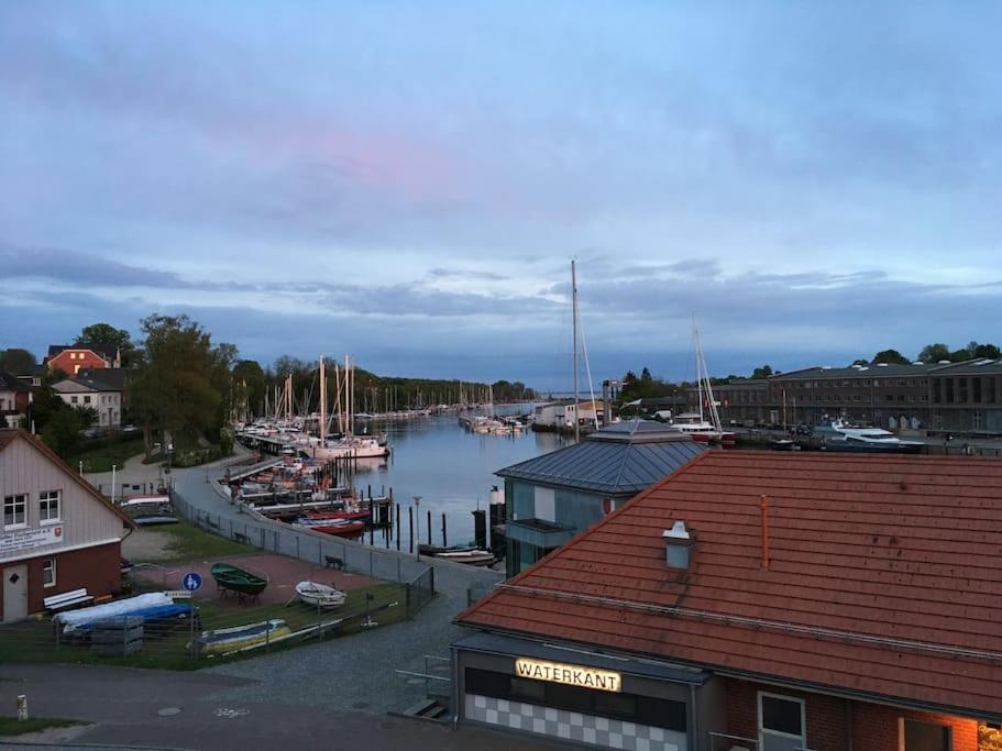 Ferienwohnung Zuhause Mit Aussicht Neustadt in Holstein Exterior foto